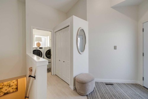 10 Somerside Manor Sw, Calgary, AB - Indoor