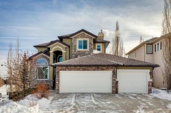 2715 Evercreek Bluffs Way SW Calgary, AB T2Y 4V7