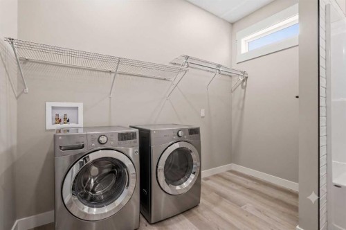 124 Coote Street, Cayley, AB - Indoor Photo Showing Laundry Room