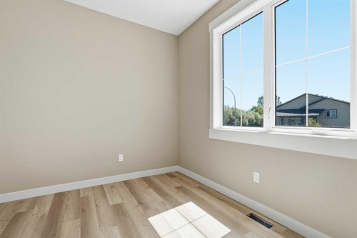 124 Coote Street, Cayley, AB - Indoor Photo Showing Other Room