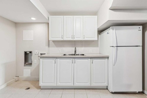 5415 Centre A Street Ne, Calgary, AB - Indoor