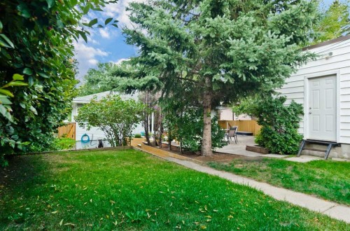 5415 Centre A Street Ne, Calgary, AB - Outdoor