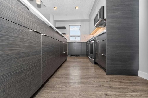 1414-95 Burma Star Road Sw, Calgary, AB - Indoor