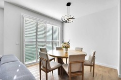 117 Amblehurst Green NW Calgary, AB T3P 1W8