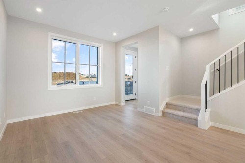 1465 Rangeview Drive Se, Calgary, AB - Indoor Photo Showing Other Room