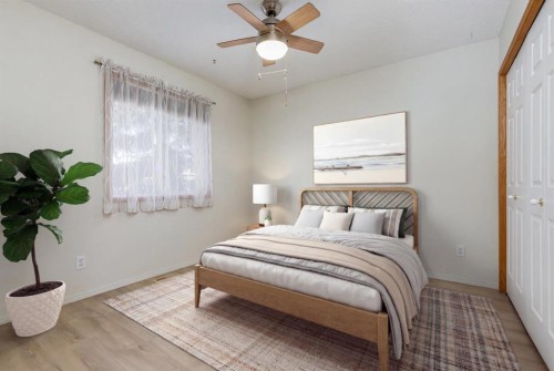 36 Del Monica Villas Ne, Calgary, AB - Indoor Photo Showing Bedroom