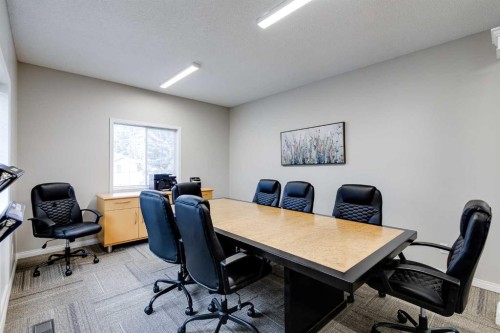 36 Del Monica Villas Ne, Calgary, AB - Indoor Photo Showing Office