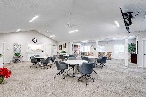 36 Del Monica Villas Ne, Calgary, AB - Indoor