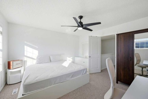 70 Skyview Point Green Ne, Calgary, AB - Indoor Photo Showing Bedroom