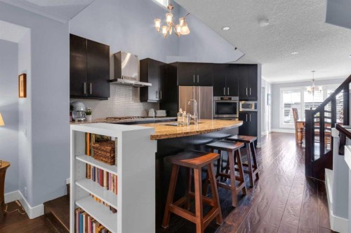 448 13 Street Nw, Calgary, AB - Indoor Photo Showing Kitchen With Stainless Steel Kitchen With Upgraded Kitchen