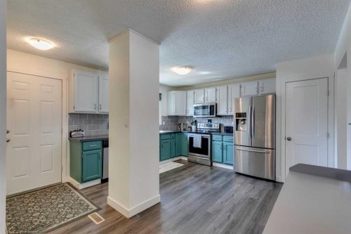 14692 Deer Ridge Drive Se, Calgary, AB - Indoor Photo Showing Kitchen