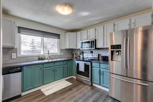 14692 Deer Ridge Drive Se, Calgary, AB - Indoor Photo Showing Kitchen