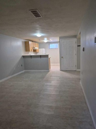 531 64 Avenue Nw, Calgary, AB - Indoor