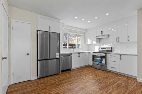 531 64 Avenue Nw, Calgary, AB - Indoor Photo Showing Kitchen