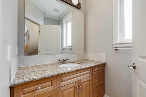 1611 33 Avenue Sw, Calgary, AB 