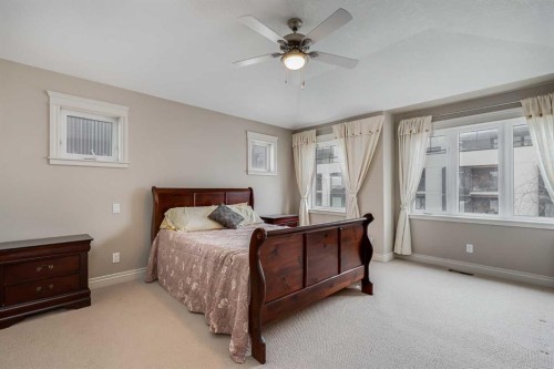 1611 33 Avenue Sw, Calgary, AB 