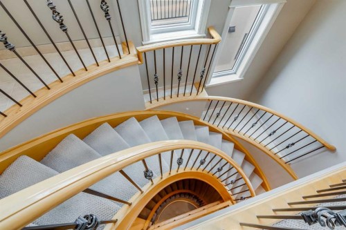 1611 33 Avenue Sw, Calgary, AB 