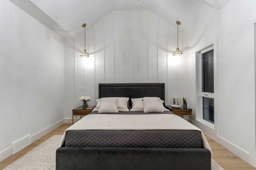 1727 19 Avenue Nw, Calgary, AB - Indoor Photo Showing Bedroom