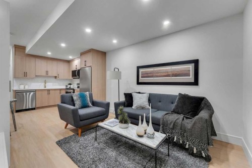 1727 19 Avenue Nw, Calgary, AB - Indoor Photo Showing Living Room