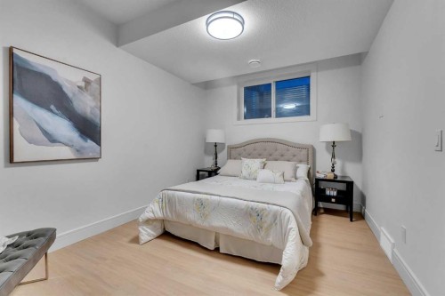 1727 19 Avenue Nw, Calgary, AB - Indoor Photo Showing Bedroom
