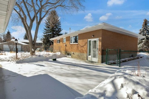 9628 Palisan Place Sw, Calgary, AB - Outdoor