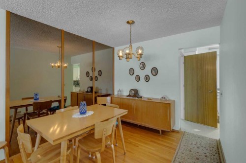 9628 Palisan Place Sw, Calgary, AB - Indoor Photo Showing Dining Room