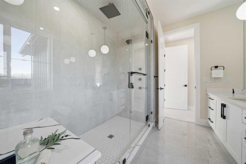 425 Watercrest Place, Chestermere, AB - Indoor Photo Showing Bathroom