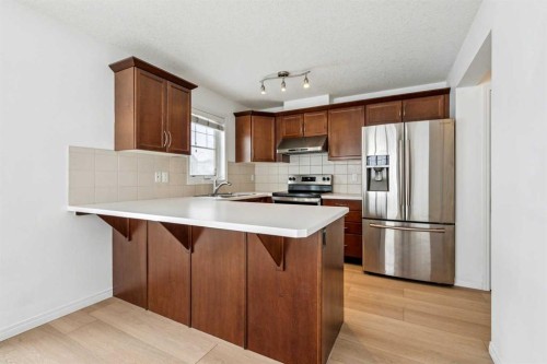 268 Cityscape Gardens Ne, Calgary, AB - Indoor Photo Showing Kitchen