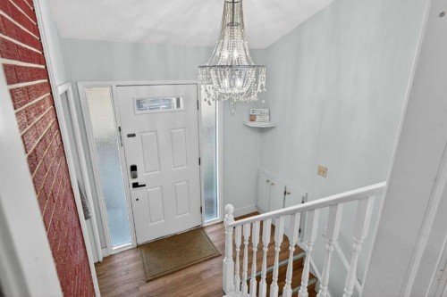 6003 Pinepoint Drive Ne, Calgary, AB - Indoor Photo Showing Other Room