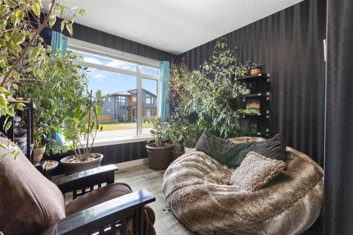 13 Arrowleaf Landing, Rural Rocky View County, AB - Indoor Photo Showing Living Room