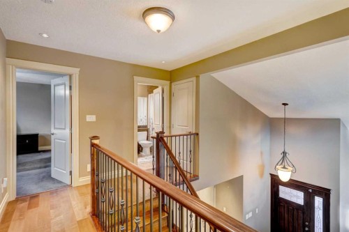 851 Edgemont Road Nw, Calgary, AB - Indoor Photo Showing Other Room