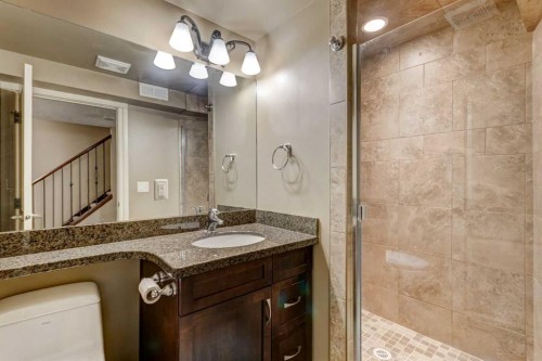 851 Edgemont Road Nw, Calgary, AB - Indoor Photo Showing Bathroom