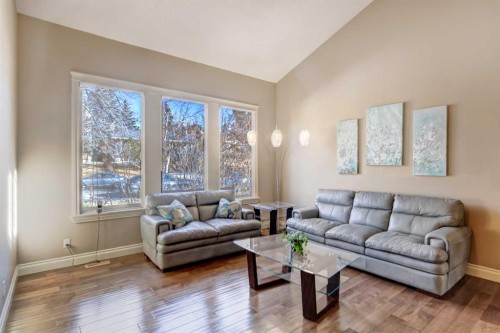 851 Edgemont Road Nw, Calgary, AB - Indoor Photo Showing Living Room