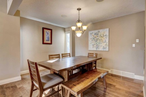 851 Edgemont Road Nw, Calgary, AB - Indoor Photo Showing Dining Room