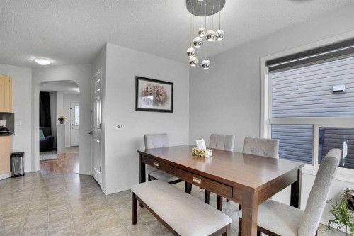88 Saddlebrook Common Ne, Calgary, AB - Indoor Photo Showing Dining Room