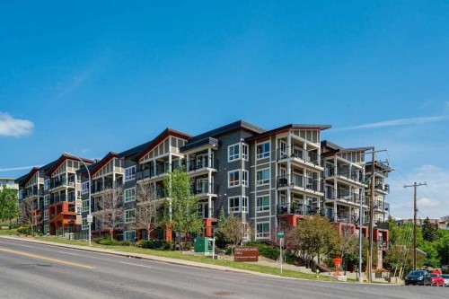 313-510 Edmonton Trail Ne, Calgary, AB - Outdoor With Balcony With Facade
