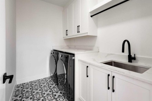 3716 44 Street Sw, Calgary, AB - Indoor Photo Showing Laundry Room