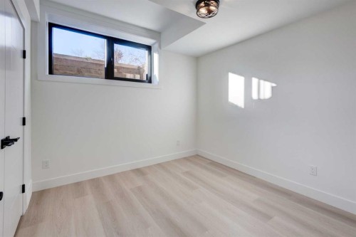 3716 44 Street Sw, Calgary, AB - Indoor Photo Showing Other Room