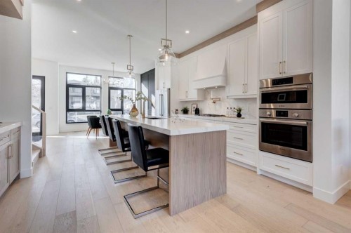 3716 44 Street Sw, Calgary, AB - Indoor Photo Showing Kitchen With Upgraded Kitchen