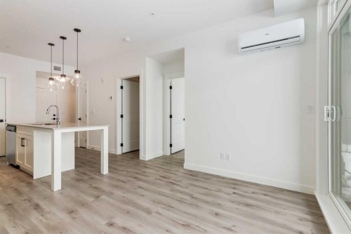 4111-200 Seton Circle Se, Calgary, AB - Indoor