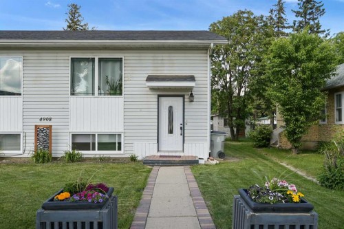 4908 54 Avenue, High Prairie, AB - Outdoor
