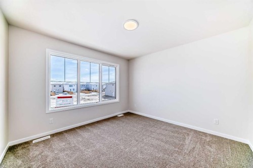 115 Montane Link Se, High River, AB - Indoor Photo Showing Other Room
