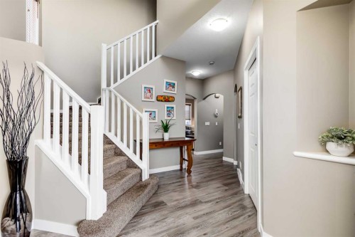 407 Morningside Crescent Sw, Airdrie, AB - Indoor Photo Showing Other Room