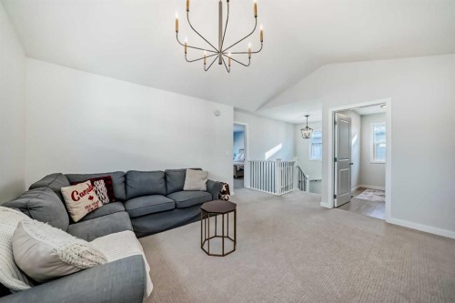 29 Cranbrook Mount Se, Calgary, AB - Indoor Photo Showing Living Room