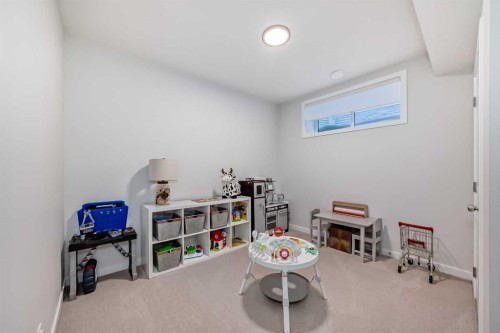 29 Cranbrook Mount Se, Calgary, AB - Indoor