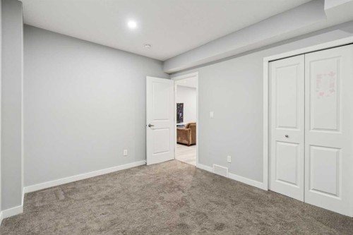 123 Walcrest Way Se, Calgary, AB - Indoor Photo Showing Other Room