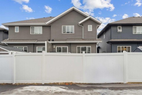 123 Walcrest Way Se, Calgary, AB - Outdoor