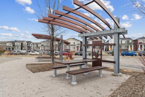 123 Walcrest Way Se, Calgary, AB - Outdoor