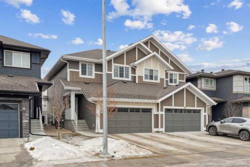 123 Walcrest Way Se, Calgary, AB - Outdoor With Facade