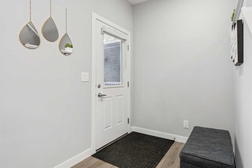 123 Walcrest Way Se, Calgary, AB - Indoor Photo Showing Other Room